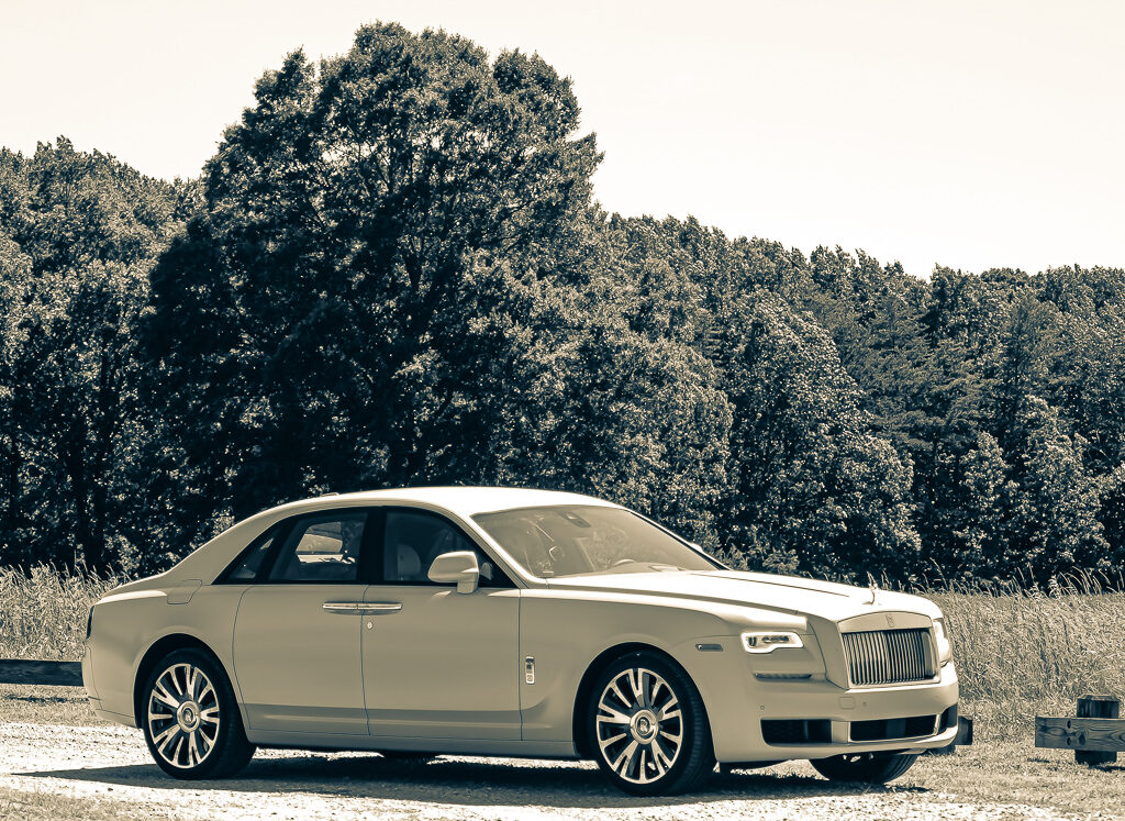 2019 Rolls-Royce Ghost Promises Unparalleled Serenity on The Move via Carsfera.com
