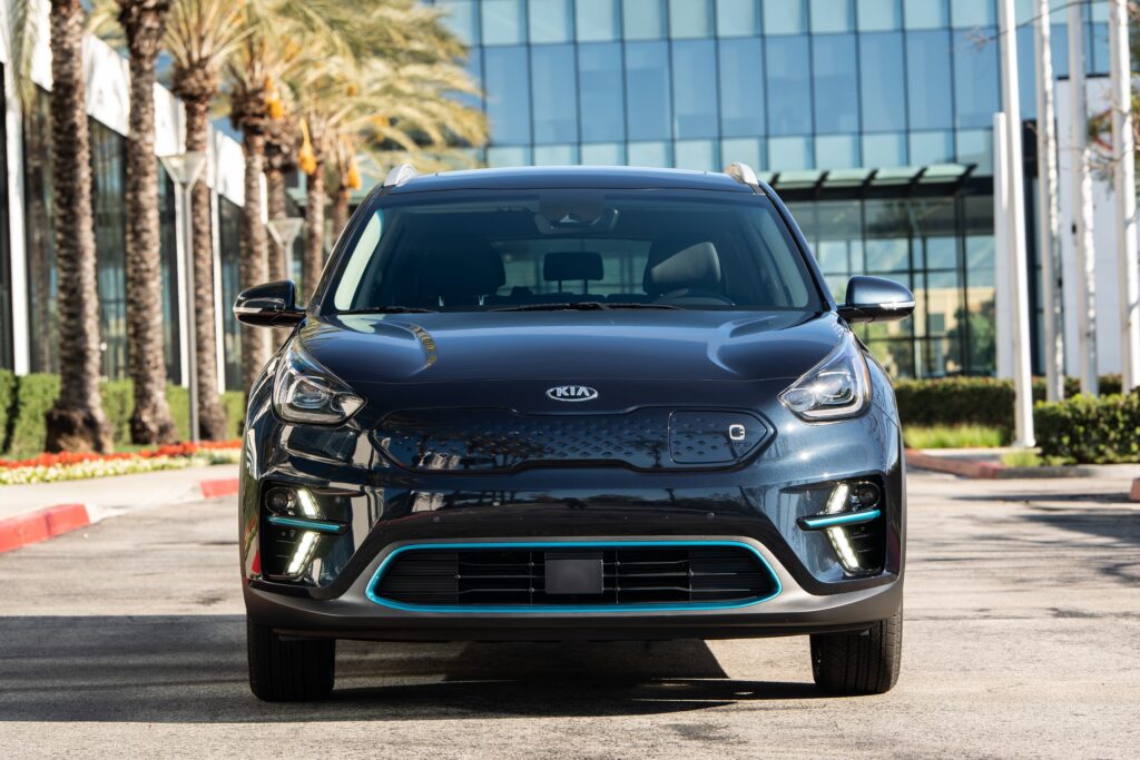 2020 KIA Niro EV EX Premium – The Game Changer That isn’t a Tesla via Carsfera.com