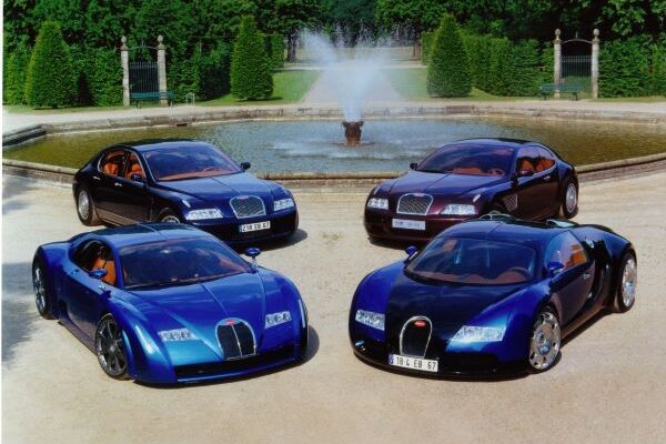 Hace 15 años el Bugatti Veyron batía el récord mundial de velocidad via Carsfera.com
