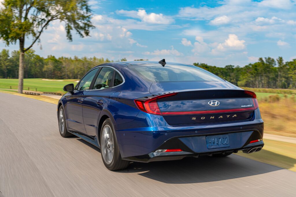 2020 Hyundai Sonata Limited Makes Luxury a Standard via Carsfera.com