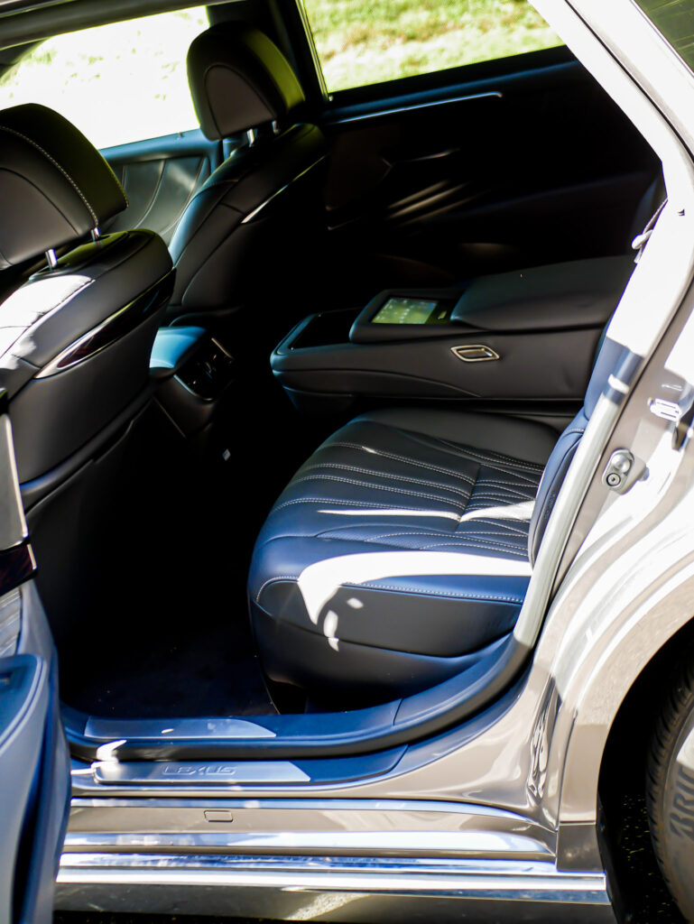 2021 Lexus LS500 – The Largest Luxury Sedan Lives On via Carsfera.com