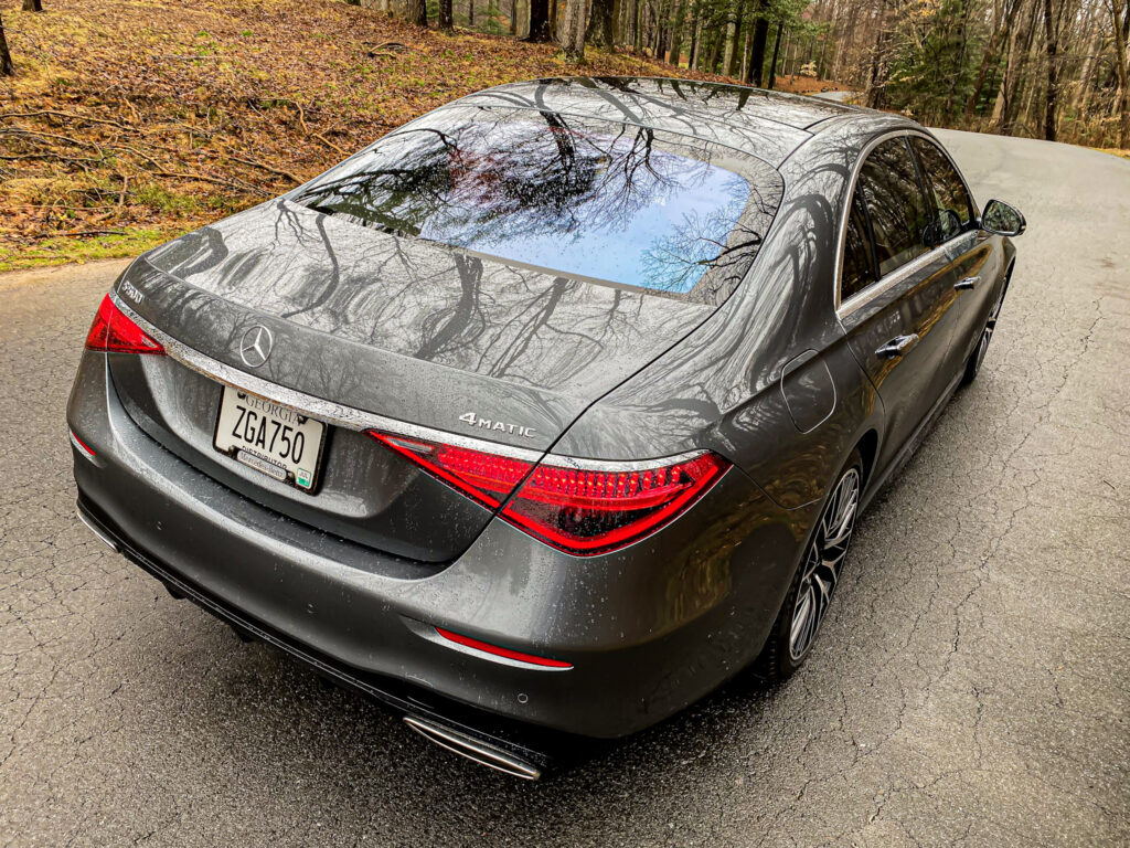 Explore the S 500 4MATIC Sedan, including specifications, key features, packages and more. Then browse inventory or schedule a test drive.
$111,100.00