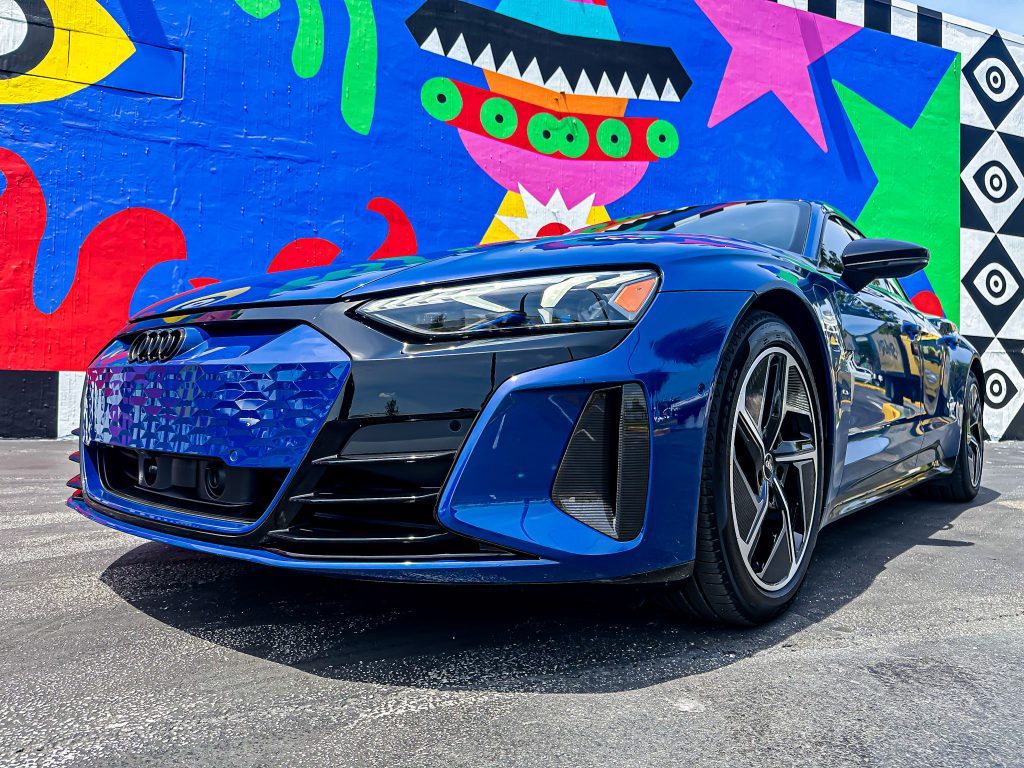 Miami Beach, a hub of artistic expression and opulent living, provided the perfect canvas for my electrifying experience in the 2023 Audi RS e-tron GT