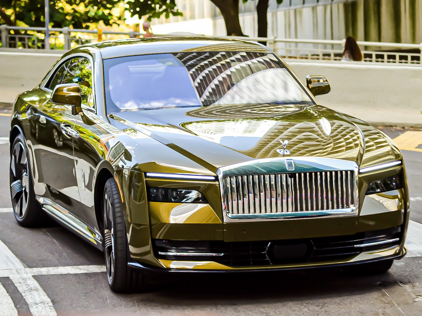 Rolls-Royce Spectre in Miami Beach. Visit Carsfera.com