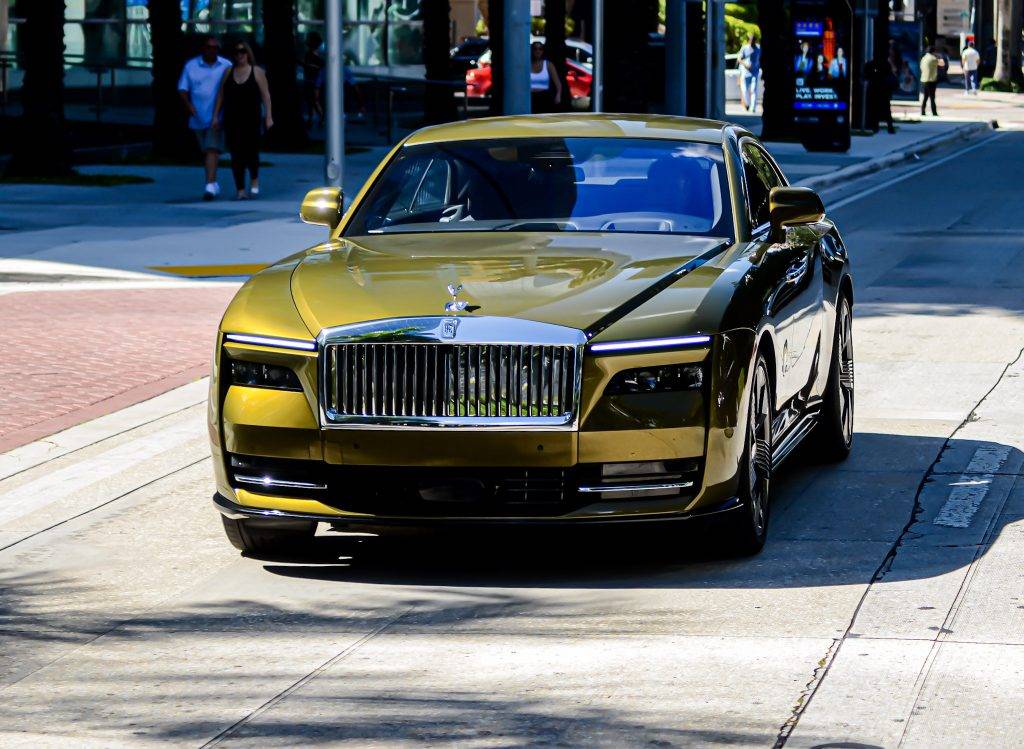 Rolls-Royce Spectre in Miami Beach. Visit Carsfera.com