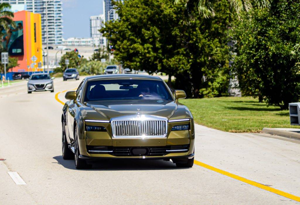 Rolls-Royce Spectre in Miami Beach. Visit Carsfera.com