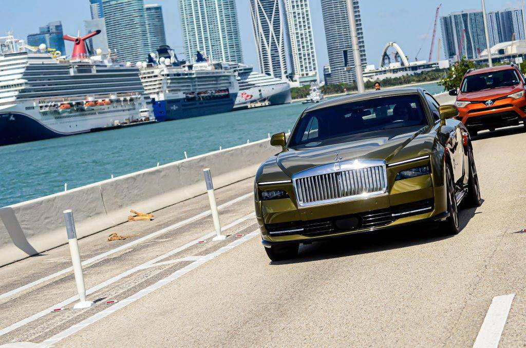 Rolls-Royce Spectre in Miami Beach. Visit Carsfera.com