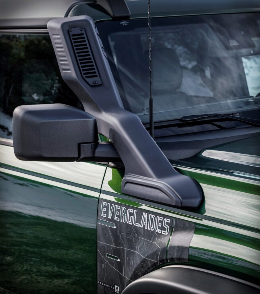 2024 Ford Bronco Everglades showcasing rugged design, advanced off-road features, and adventure-ready capabilities for extreme terrains and water fording