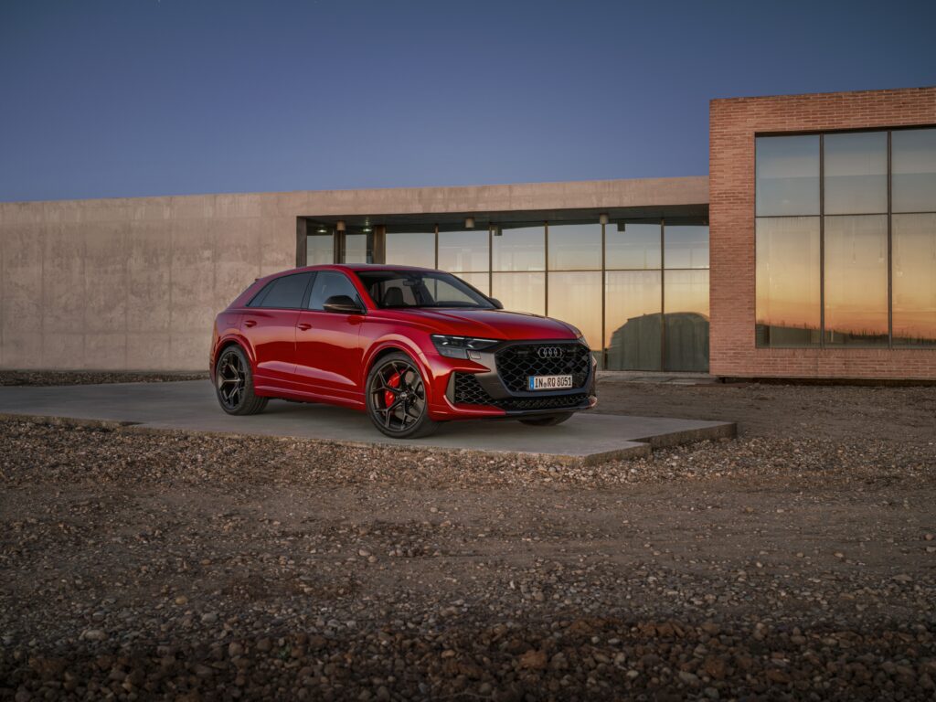 audi-rs-q8-performance-2025-review