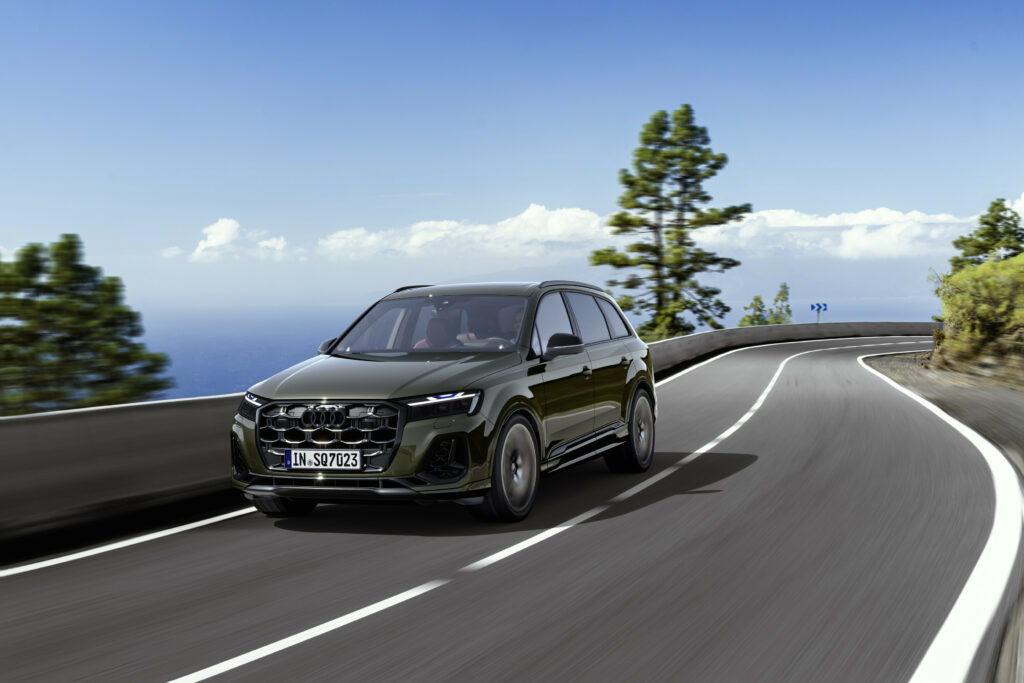2025 Audi SQ7 Prestige: refined power, advanced tech, and luxury