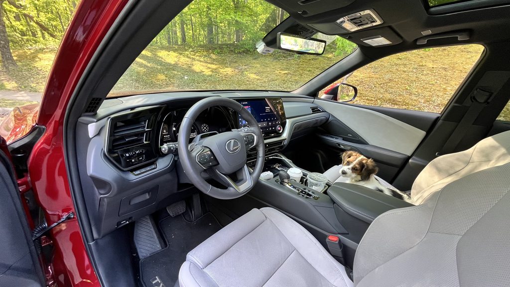2026 Lexus TX 550h+: Electrifying Family Luxury