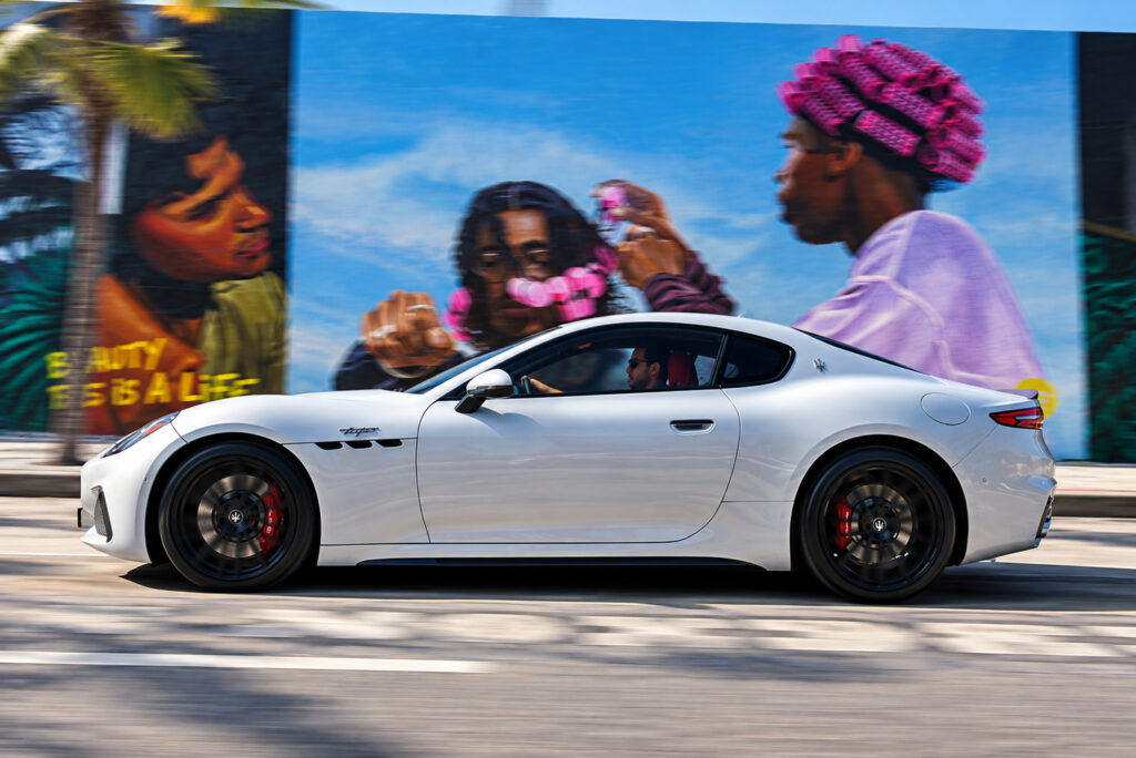 Carsfera_Maserati__High_Resolution