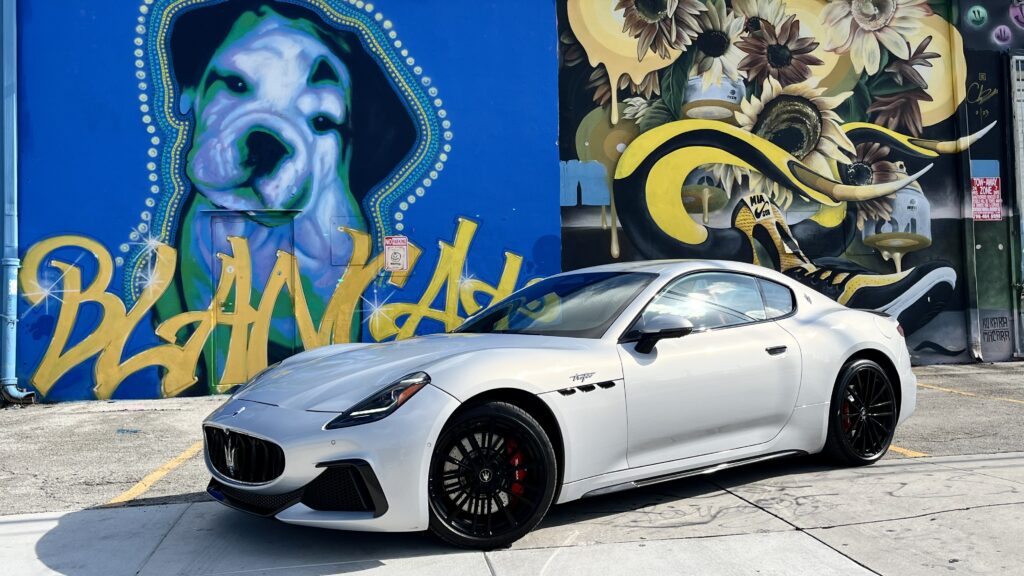 Carsfera_Maserati__High_Resolution