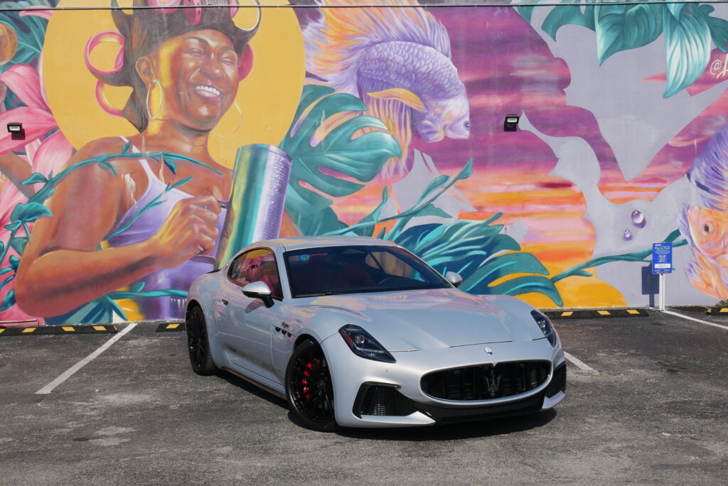Carsfera_Maserati__High_Resolution